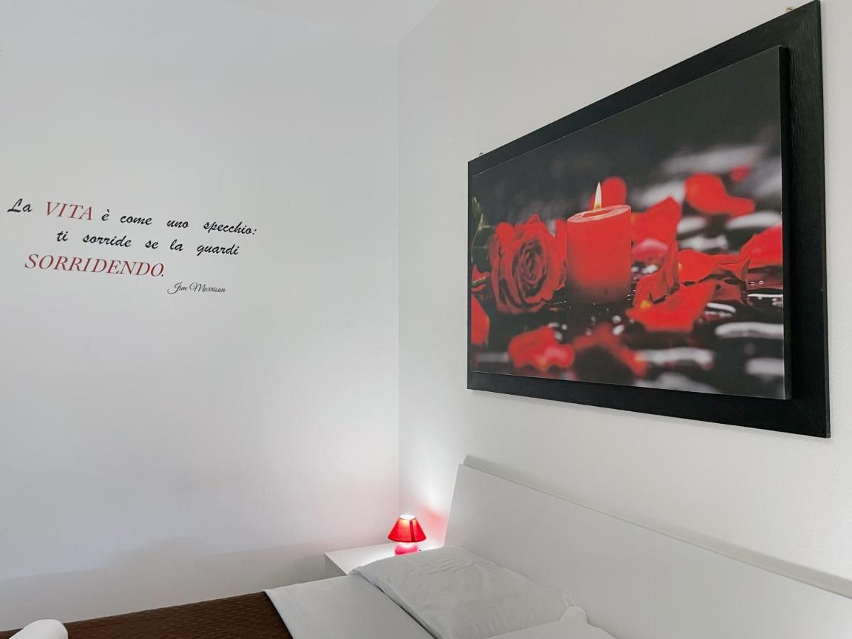 Confortini Rooms Sunday Verona Exterior foto