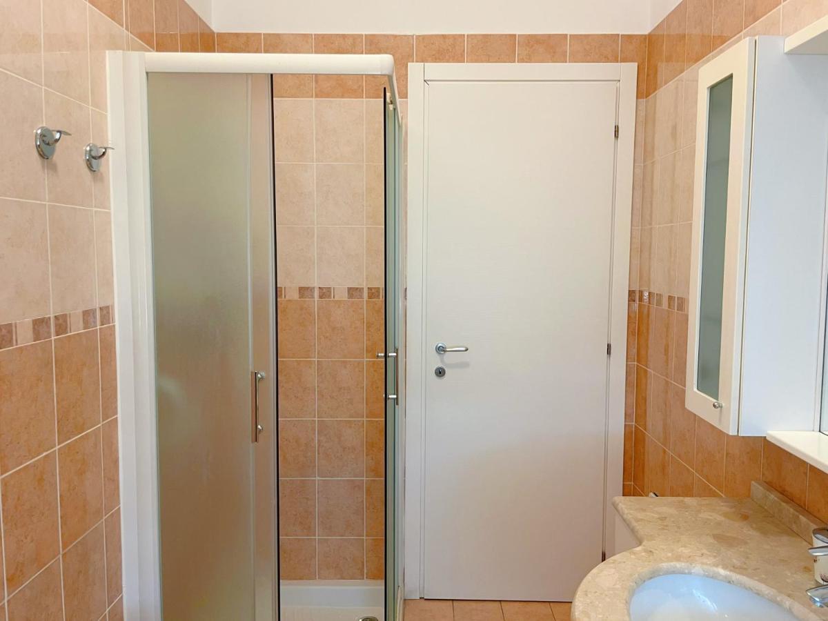 Confortini Rooms Sunday Verona Exterior foto