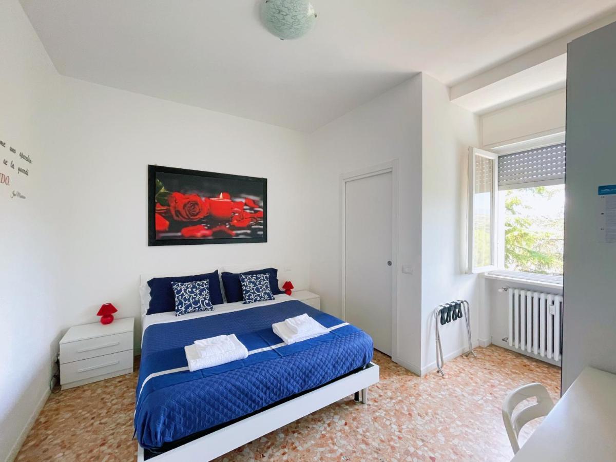 Confortini Rooms Sunday Verona Exterior foto